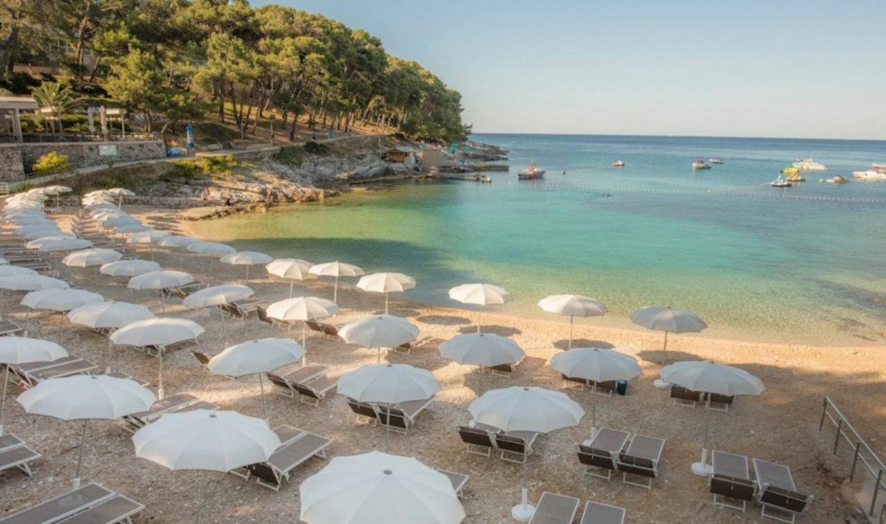 Apartments Vila Tisa Mali Losinj Bagian luar foto