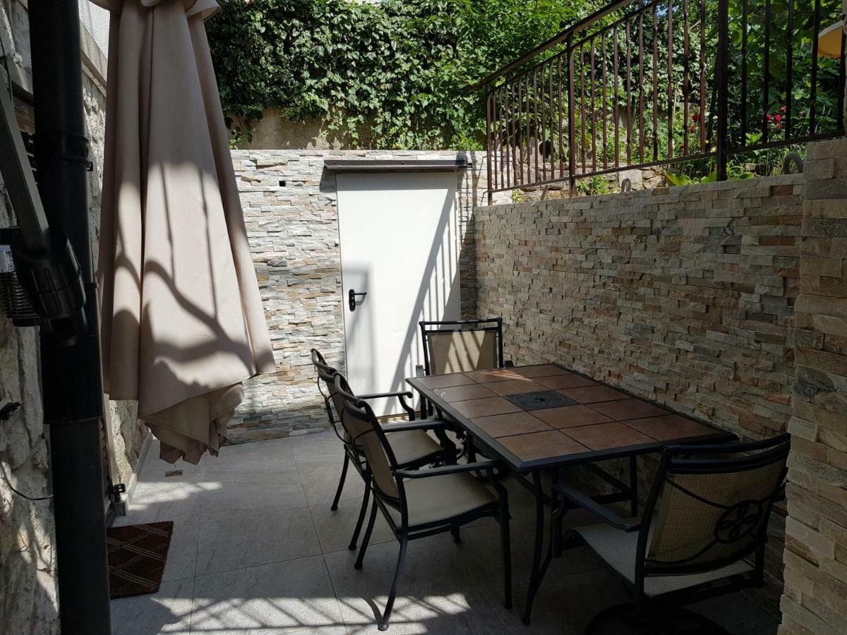 Apartments Vila Tisa Mali Losinj Bagian luar foto